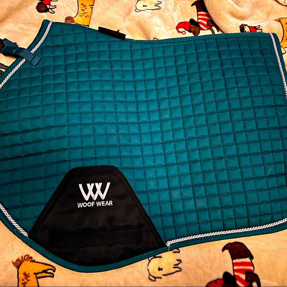 Woof wear close contact saddle pad